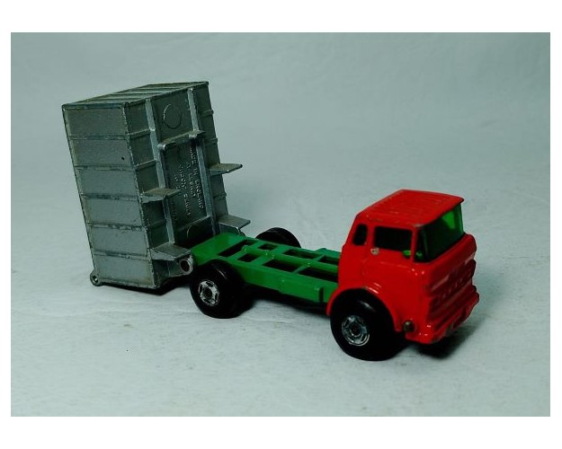 CAMIÓN VOLCADOR GMC - SIN CAJA