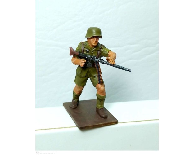 Soldado Afrikakorps con MG34