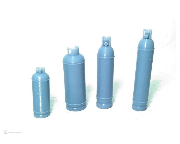 Garrafas de gas grandes.