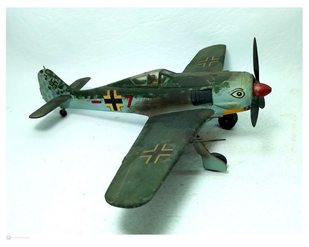 FOCKE-WULF FW-190 A - 7 ROJO -  1/48