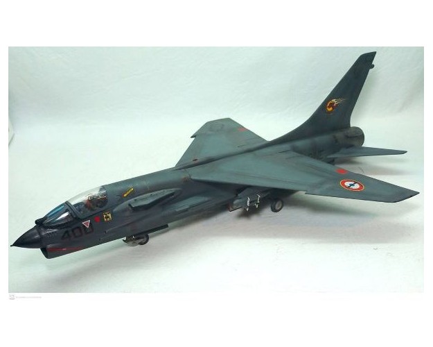 VOUGHT F-8E CRUSADER - 1/48