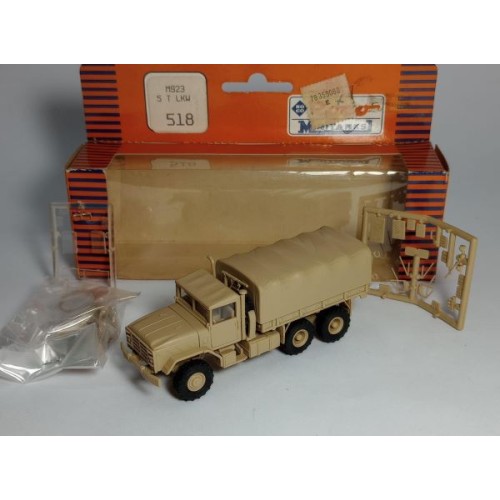 M 923 5 T LKW CON LONA DESÉRTICO - 1/87