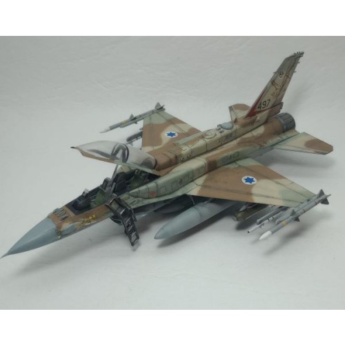 F-16I SUFA - ESCALA 1/72