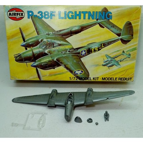 P-38F LIGHTNING (CON PARTE ARMADA)