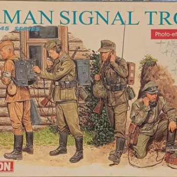 GERMAN SIGNAL TROOPS