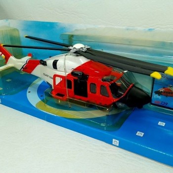 AGUSTA WESTLAND AW139 - ESCALA APROX.1/48