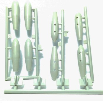 BOMBAS GENERICAS EN ESCALA 1/48